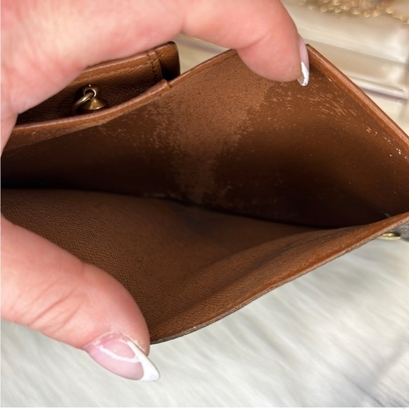 VINTAGE LOUIS VUITTON Monogram
Porte Monnaie Tresor Wallet. - Picture 6 of 10